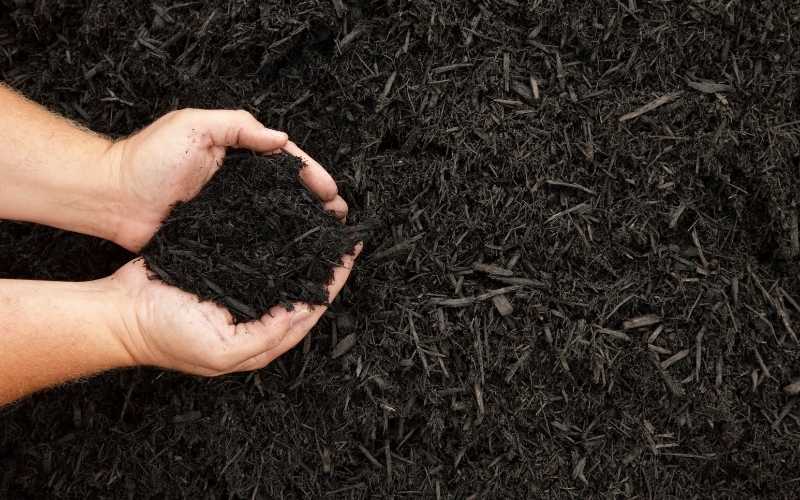 How Much Does 2 Cubic Feet of Mulch Cover? 1 How-many-cubic-feet-are-in-a-yard-of-mulch